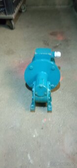 Elektromotor s převodovkou - 2