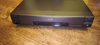 Videorekordér HI8 SONY ev-c2000e,čti popis - 2