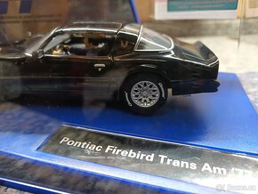 Prodám vyměním nové autíčko Carrera Pontiac Firebird TransAM - 2