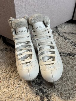 Dívčí brusle 31/32 - 2