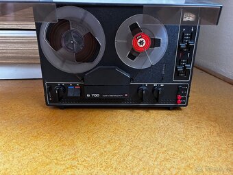 Magnetofon B700 - 2