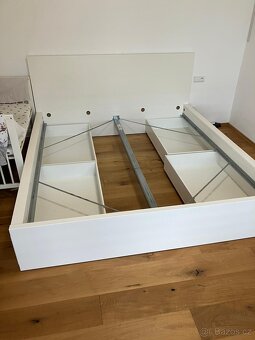 Postel IKEA Malm 180x200 cm - 2