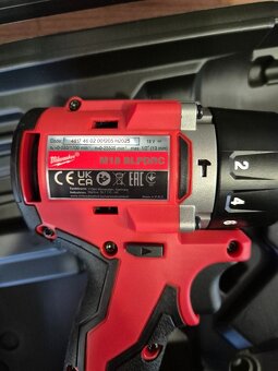 Milwaukee vrtačka M18 BLPDRC - 2
