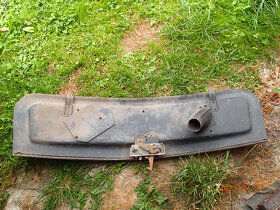 Přední maska na Trabanta 601 a dvě zadní světla - 2