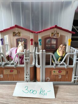 Box pro koně Schleich - 2