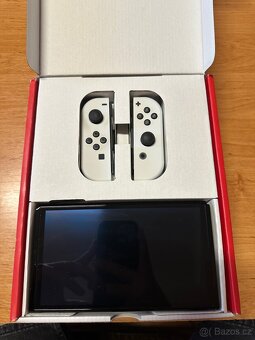 Nintendo Switch (OLED model) - 2