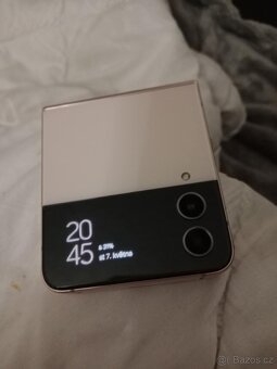 Samsung Galaxy Z filp4 - 2