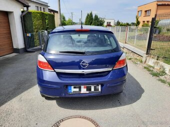 Opel Astra H - 2