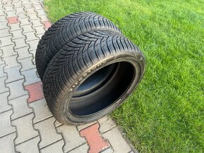 2 zimní pneu Firestone Winterhawk4. 225/45R19. 96V - 2