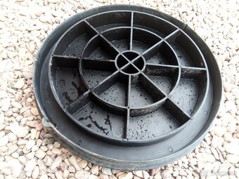 Poklop plast Pipelife DN400 1,5 t (rezervováno) - 2
