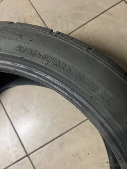 275/40 r22 najeto 1000 km dot 24  jako nove - 2