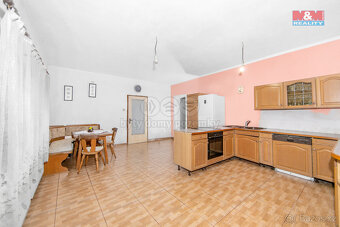 Prodej rodinného domu, 243 m², Zhoř - 2