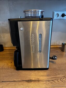 Kávovar/překapávač Russell Hobbs - 2