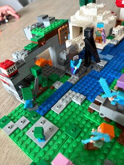 Lego Minecraft svět - 2