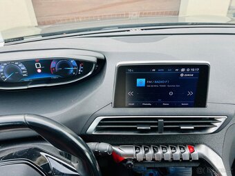 Peugeot 5008 2.0 HDi • r.v. 2018 • 7 míst - 2
