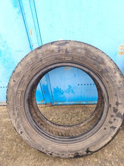 Prodám 2ks pneu 165/70R14C celoroční - 2