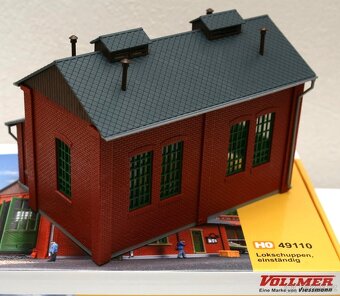 Lokomotivní depo - modelová železnice H0 (1:87) - 2