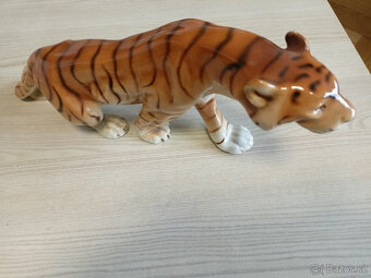 Krásná porcelánová soška tygra Royal Dux - 2
