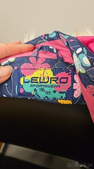 Dívčí zimní bunda velikost 122 - 2