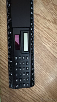 3 v 1 pravítko, kalkulačka, hodiny - 2