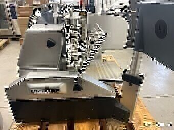 Nářezový stroj Bizerba A 404 rok 2017 - 2