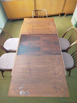 Jídelní stůl Jitona + židle TON - 2