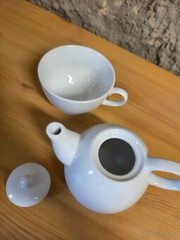 NÁDOBÍ, hrnek, hrnec, talíř aj. - 2