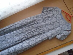 Dámské krajkové šaty vel.L. - 2