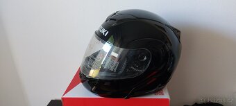 SUZUKI luxusní helma - 2