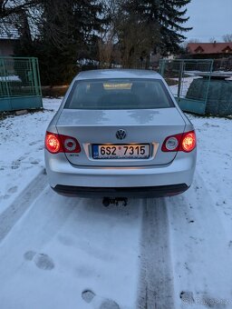 VW Jetta 1.6 benzín 2007 - 2