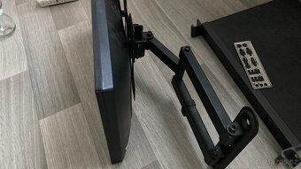 Monitor LG Flatron E2211PU-BNX - 2