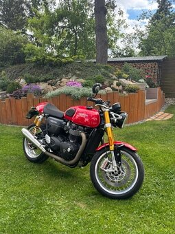 Triumph Thruxton R - 2