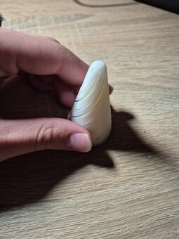 Magická antistresová Fidget spirála (Passthrough Cone) - 2