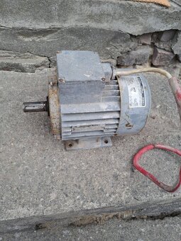 Prodám elektromotor - 2