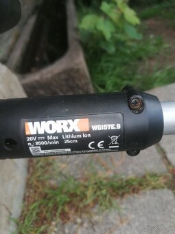 Sekačka/vyžínač - bateriový Worx - 2