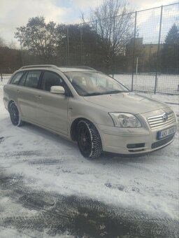 Toyota Avensis - 2
