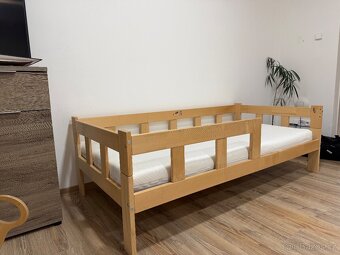 Prodám dětskou postýlku 180x90 - 2