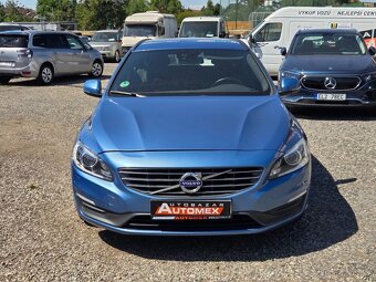 Volvo V60 2.0 D4- 120kw- NAVIGACE- A/C- SUPER - 2