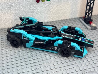 LEGO Speed Champions 76898 - 2