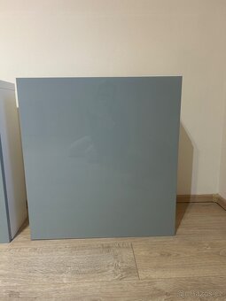 Policové skříně Ikea Besta 60x20x64 cm, dvířka lesklá - 3 ks - 2