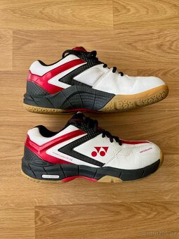 Zánovní halové boty Yonex vel. 39,5 - 2