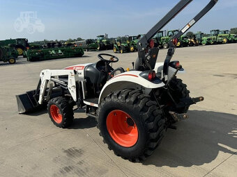 Traktor BOBCAT CT230 - 2