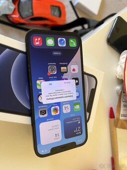 Apple iPhone 12 64GB, záruka - 2