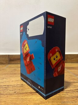 Lego 40767 zvětšeny Malý astronaut - 2