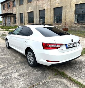 Skoda Superb III 1.6 TDI DSG - 2