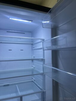 Lednice SAMSUNG RB38C607AS9/EF - v provozu 15 měsíců. - 2