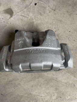 Brzdové třmeny Na Volvo XC60 - 2