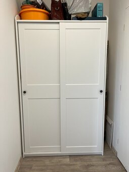 HAUGA IKEA Šatní skříň s posuvnými dveřmi - 2
