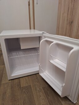 Lednička - Philco PSB 401 W cube - 2