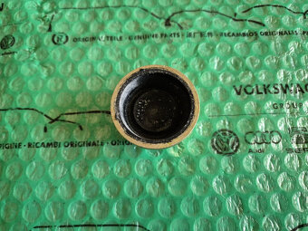 doraz čepu silentbloku ramene Škoda Felicia 6U0407180 - 2